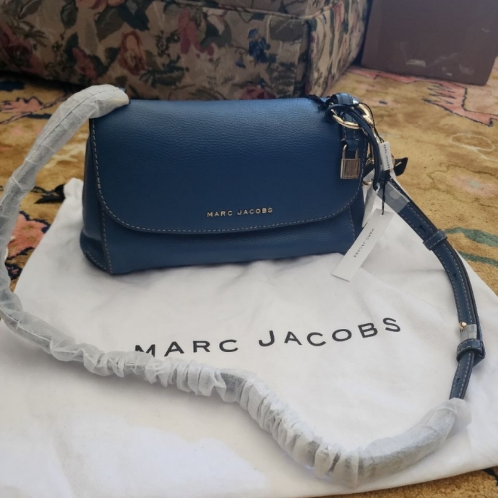 NWT Marc Jacobs Medium Crossbody Purse